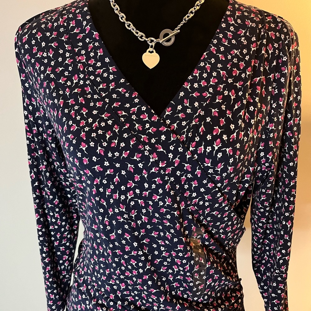 NWT Lauren Ralph Lauren Top. Navy Blue w/Flowers. Size L